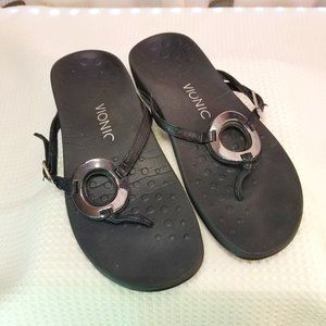 Vionic Women's Karina OrthaHeel Flip Flop Thong Sandals Black Silver Ring Size 7